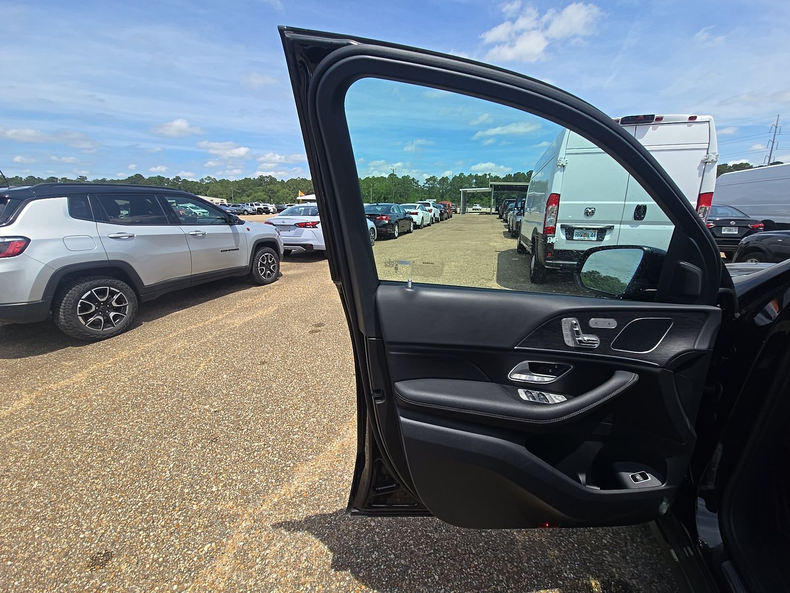 Mercedes-Benz GLE 2025