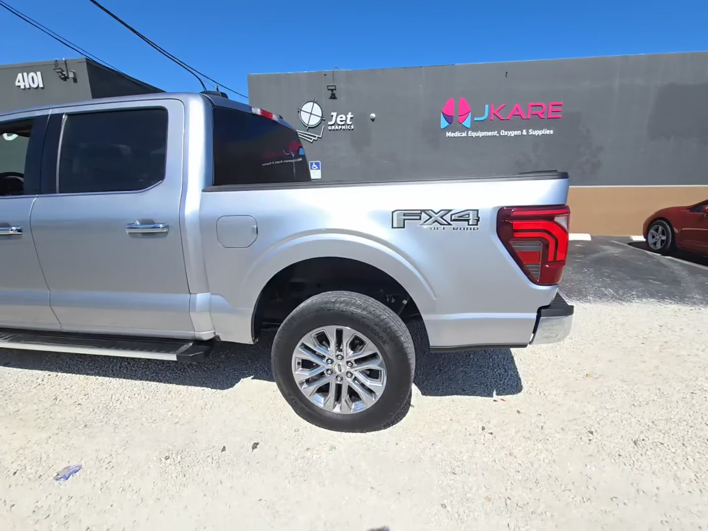 FORD F-150 2025