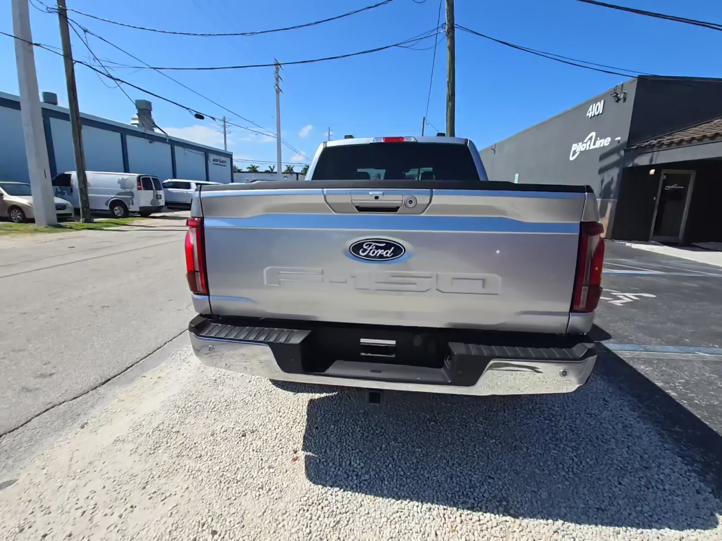 FORD F-150 2025