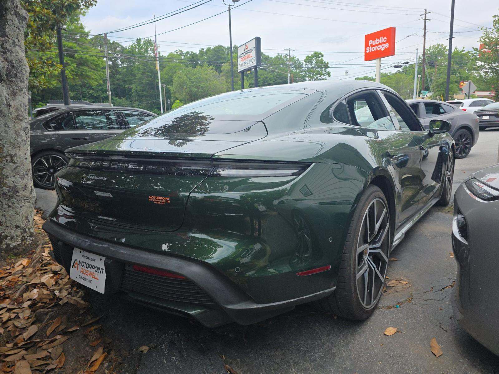Porsche Taycan 2025