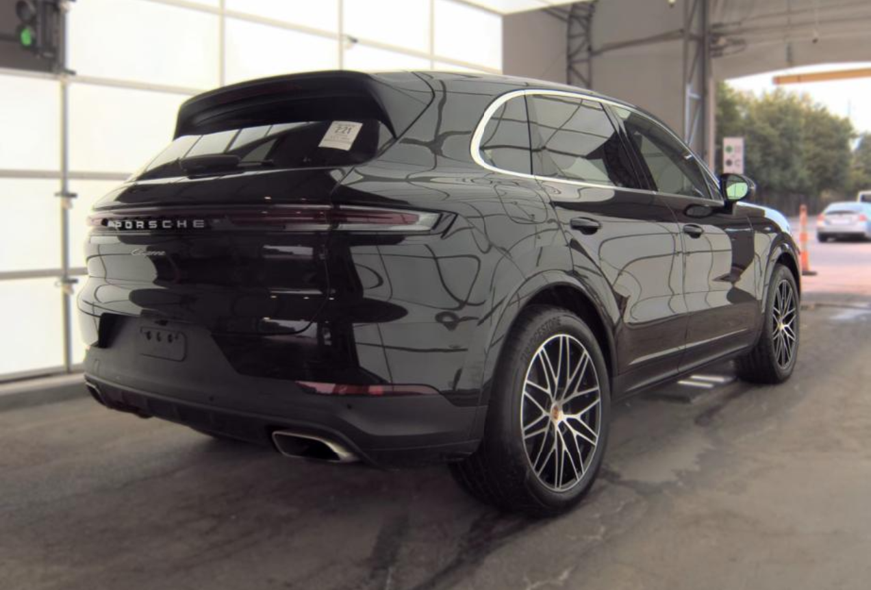 Porsche Cayenne 2025