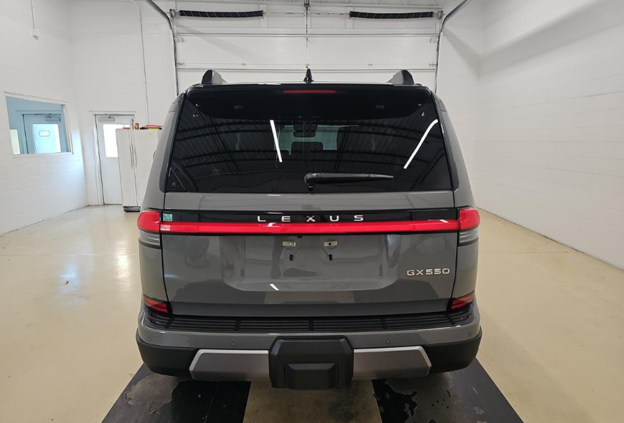 Lexus GX 550 Overtrail+ 2025