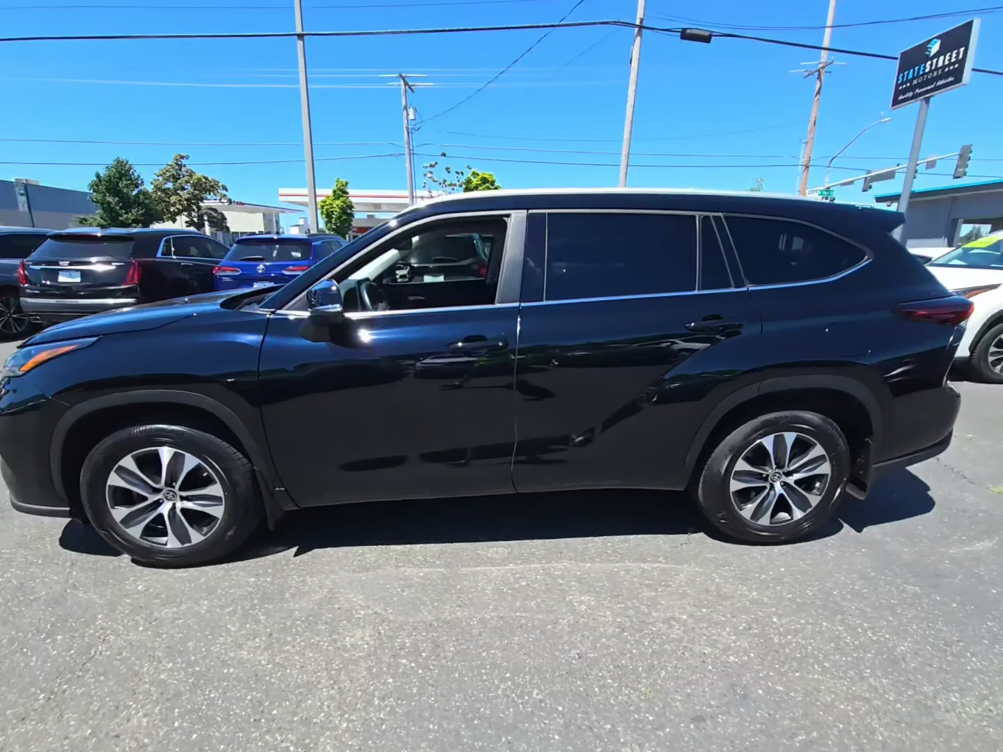 Toyota Highlander XLE 2024