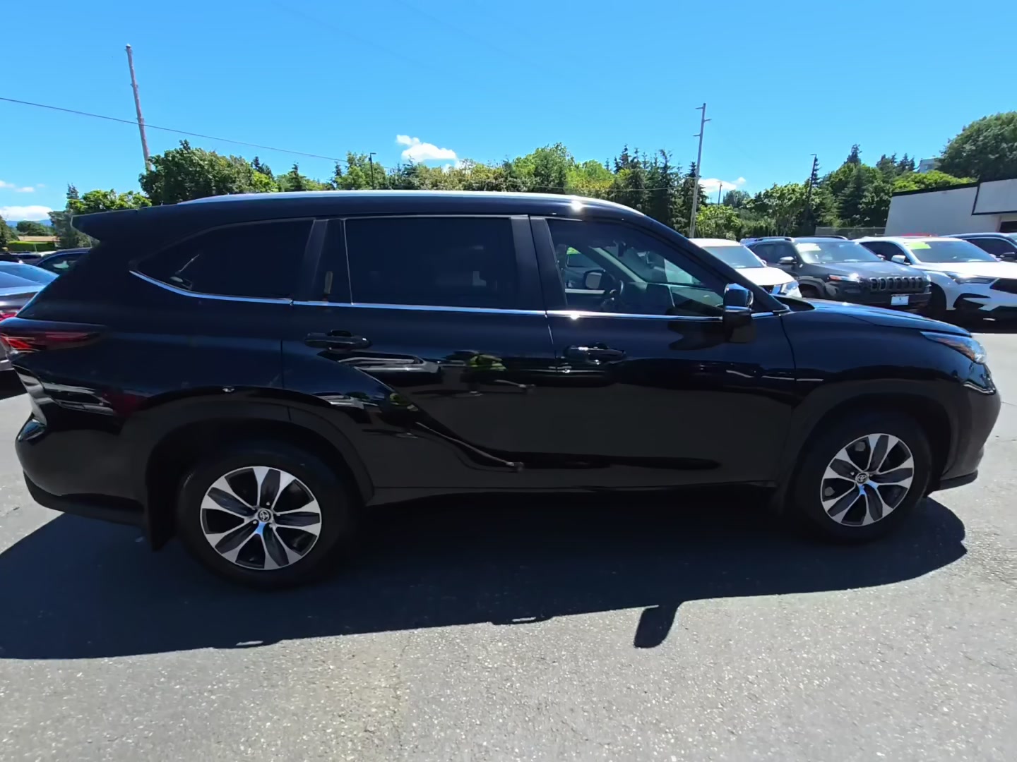 Toyota Highlander XLE 2024