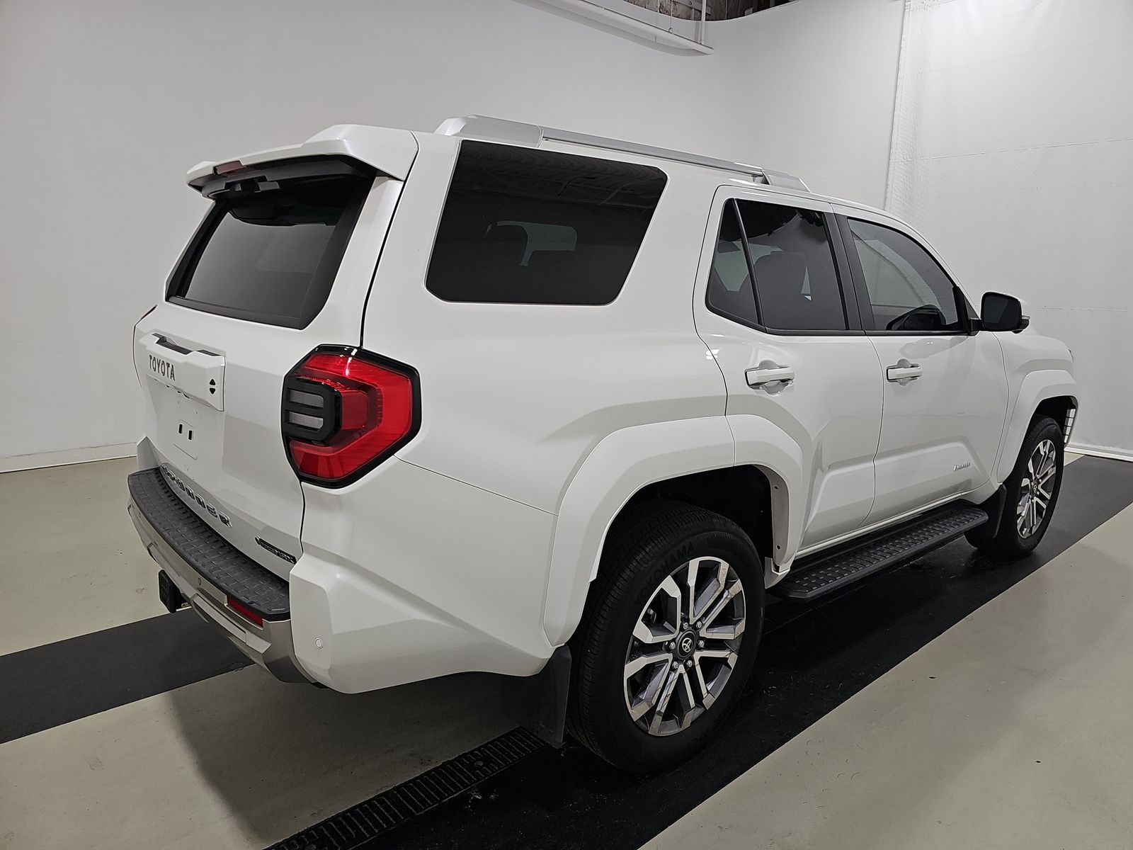 Toyota 4Runner i-FORCE MAX Limited 2026