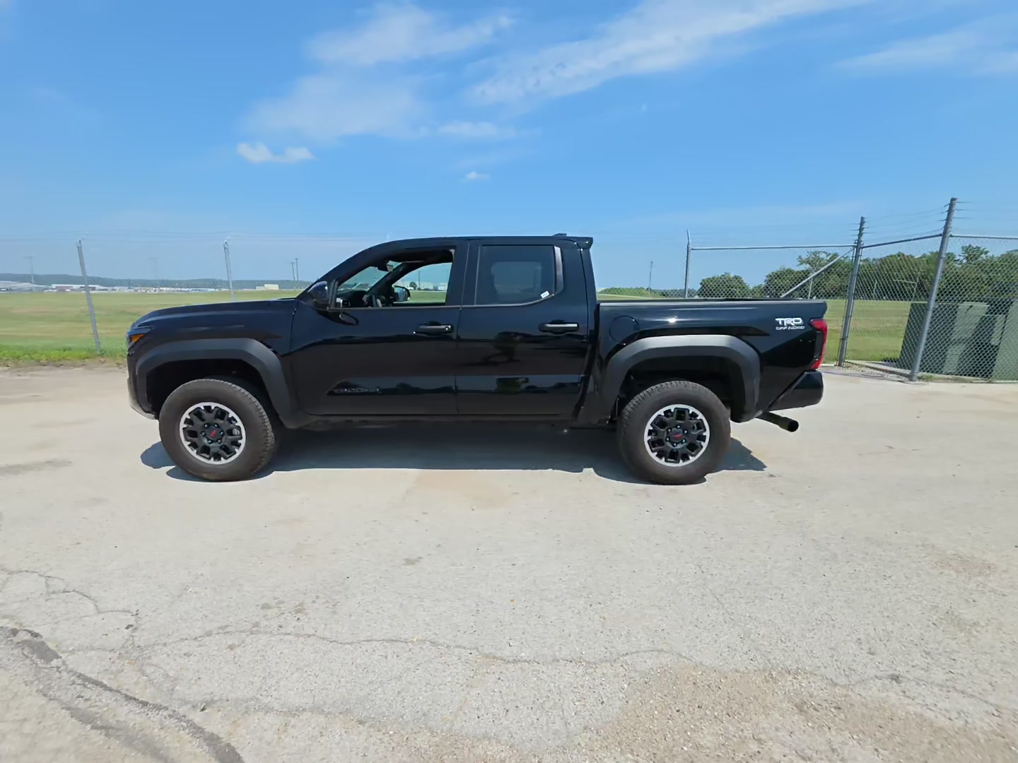 Toyota Tacoma TRD Off-Road Crew Cab Medium Bed 2026