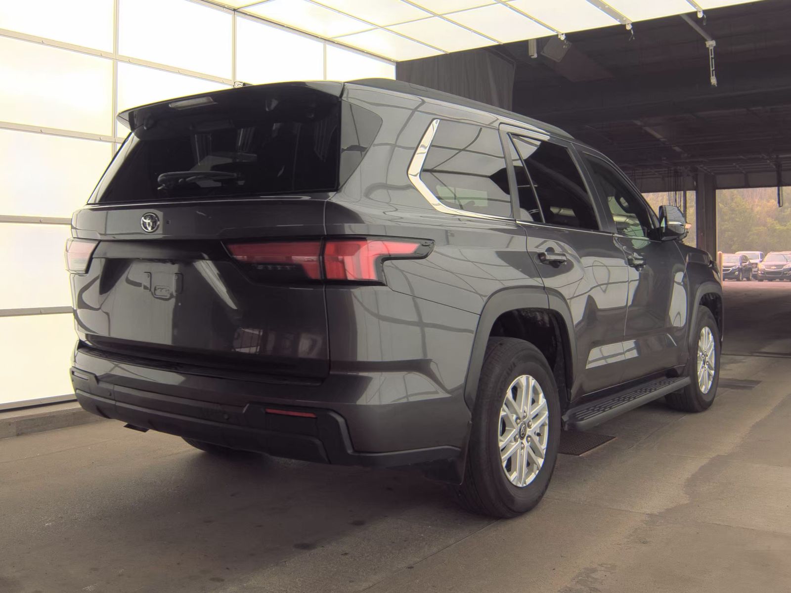 Toyota Sequoia SR5 2025