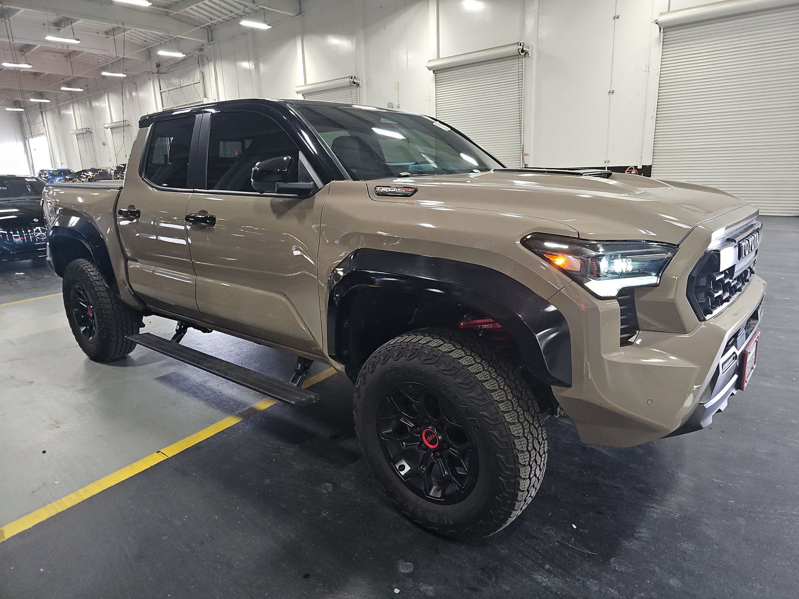 Toyota Tacoma i-FORCE MAX TRD Pro Crew Cab Medium Bed 2025