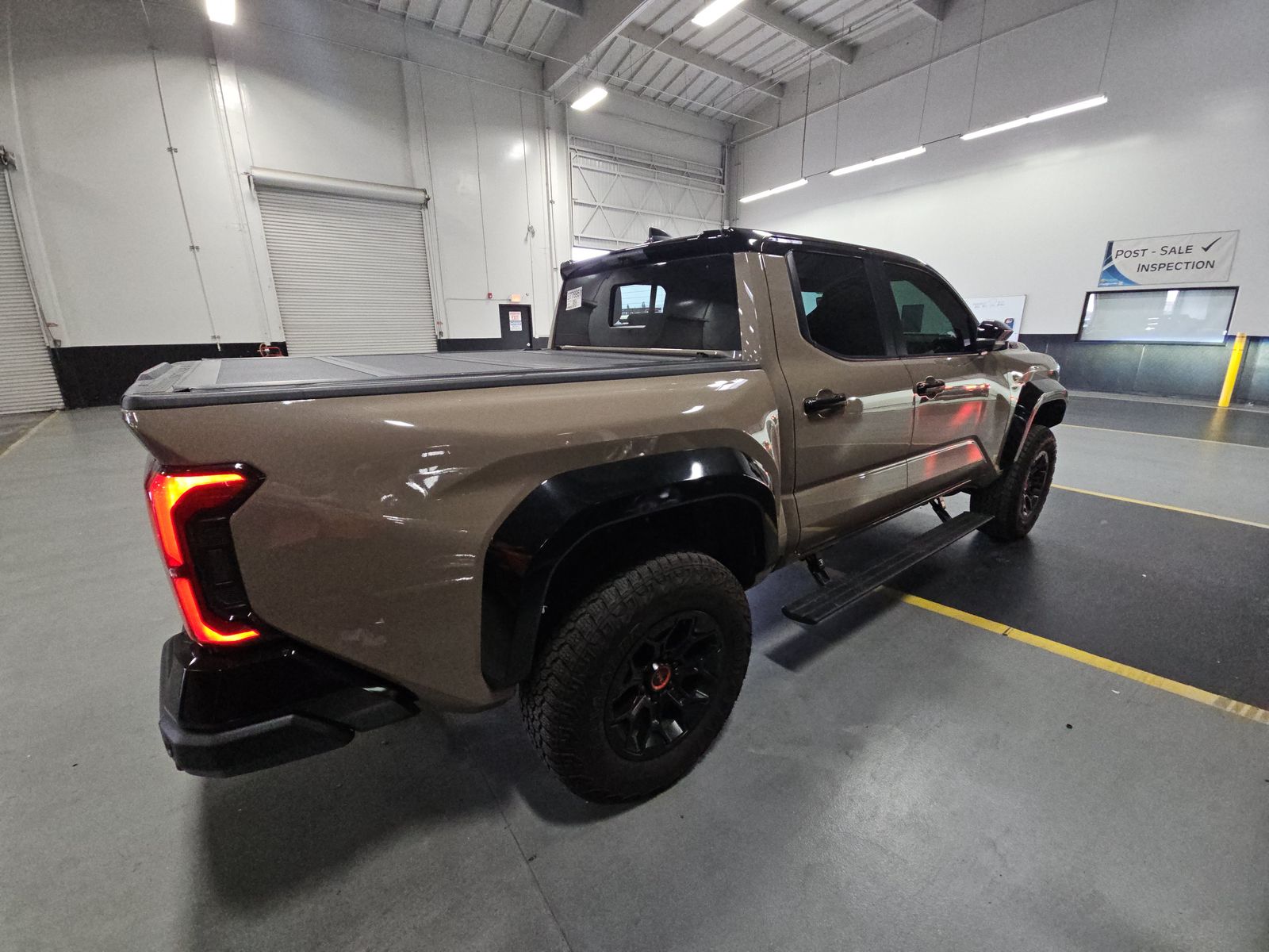 Toyota Tacoma i-FORCE MAX TRD Pro Crew Cab Medium Bed 2025