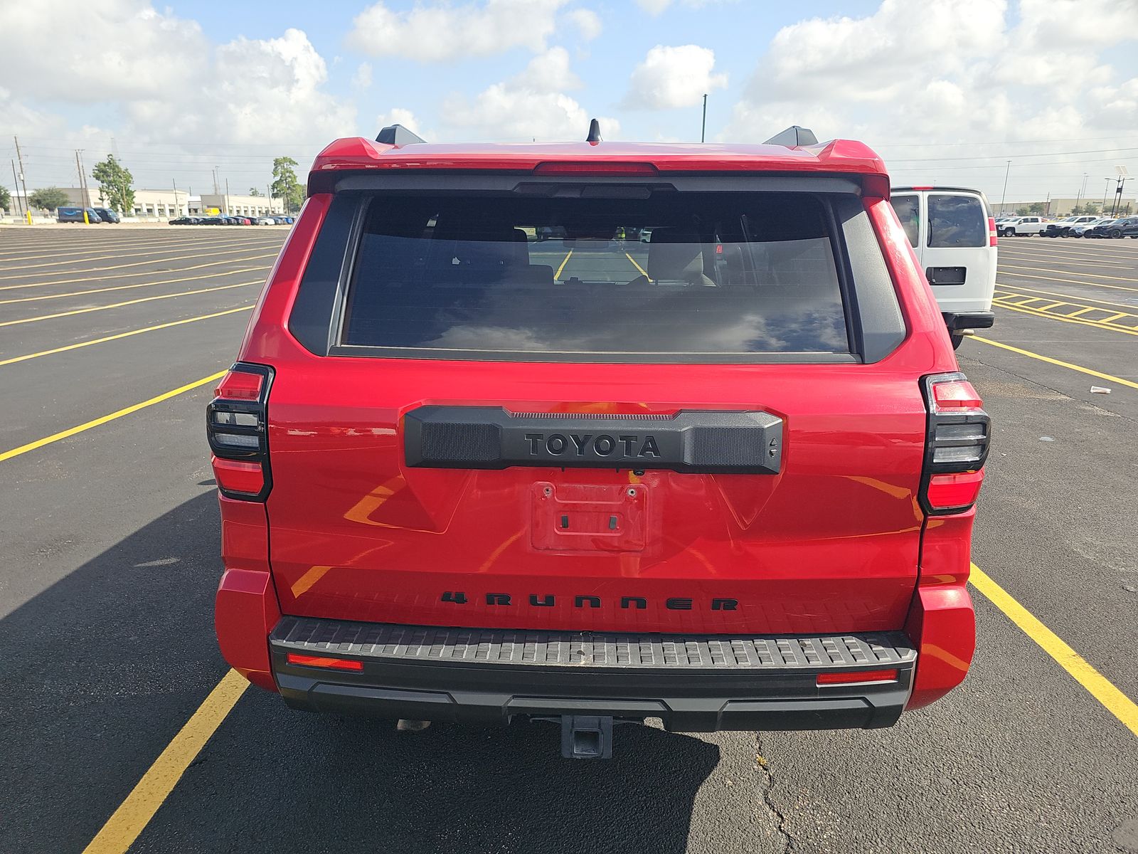 Toyota 4Runner SR5 2025
