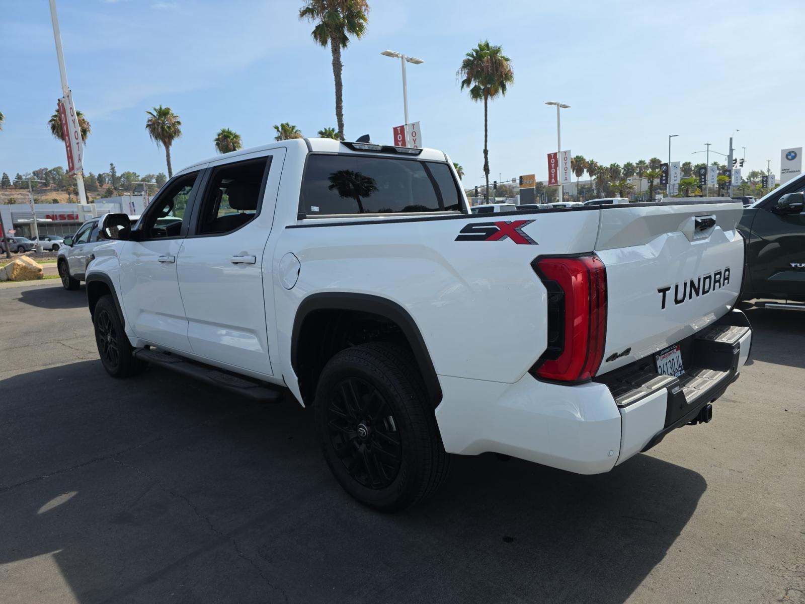Toyota Tundra SR5 2026