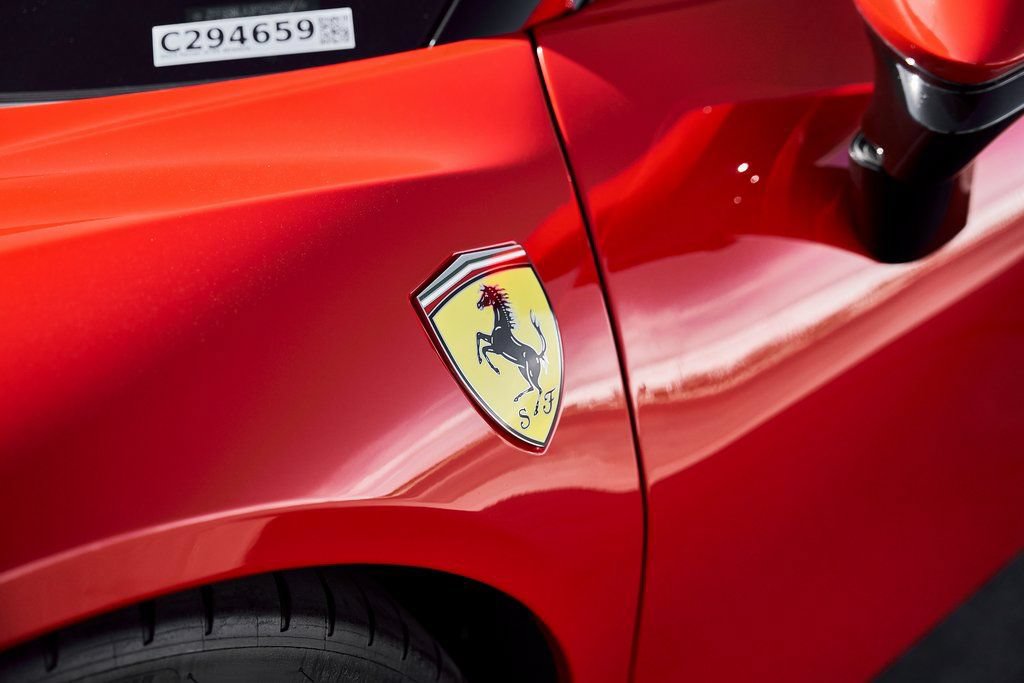 Ferrari SF90 Stradale 2023