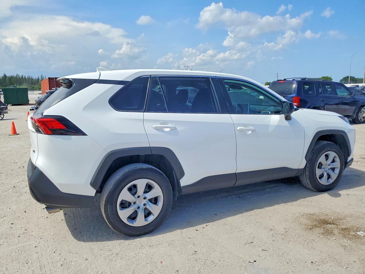 TOYOTA Rav4 Le 2025
