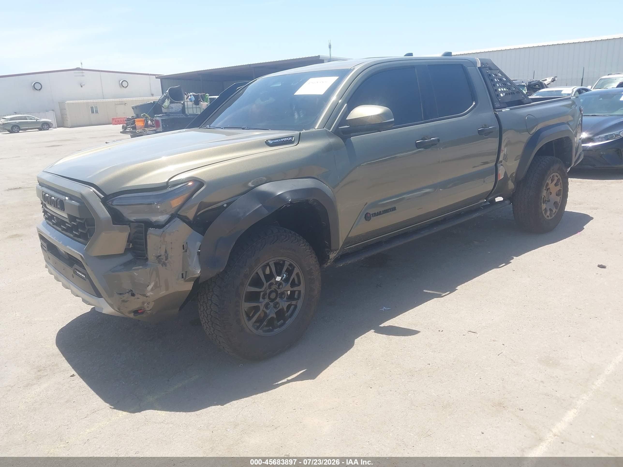TOYOTA Tacoma Hybrid Trailhunter 2026