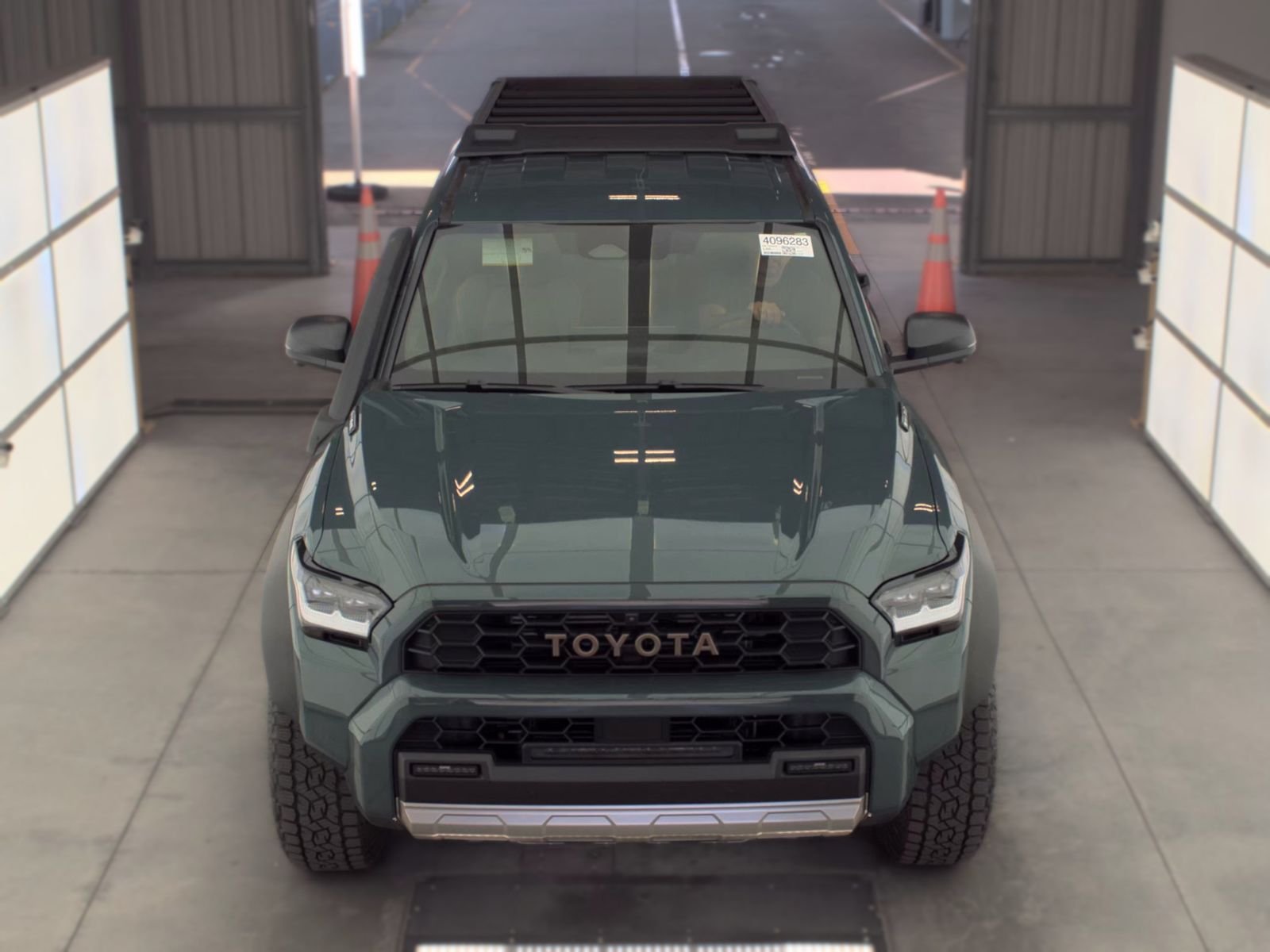 Toyota 4Runner i-FORCE MAX Trailhunter 2026