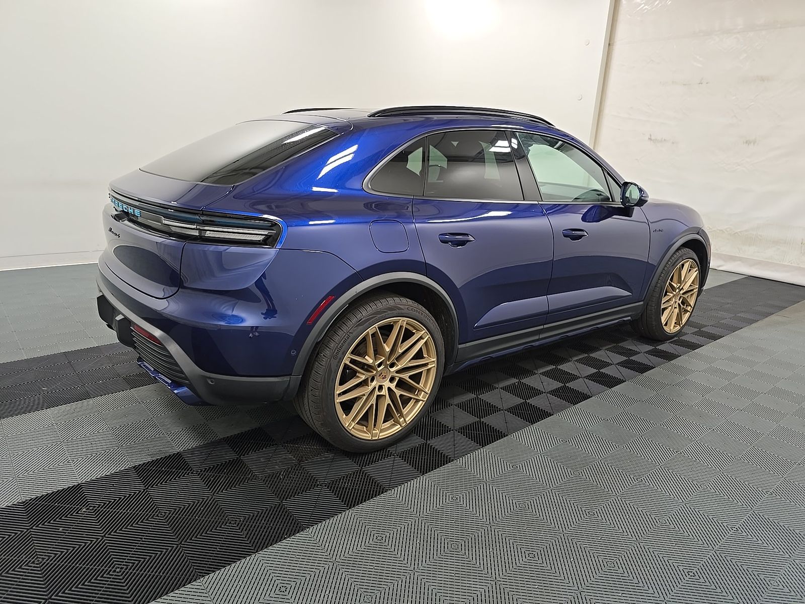 Porsche Macan 2024