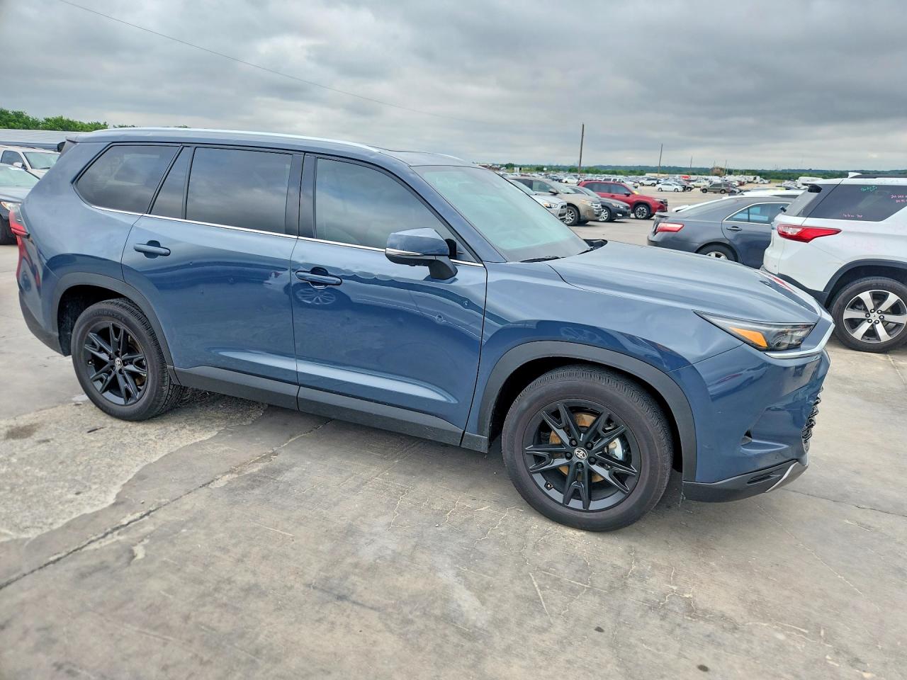 TOYOTA Grand Highlander Hybrid Limited 2026