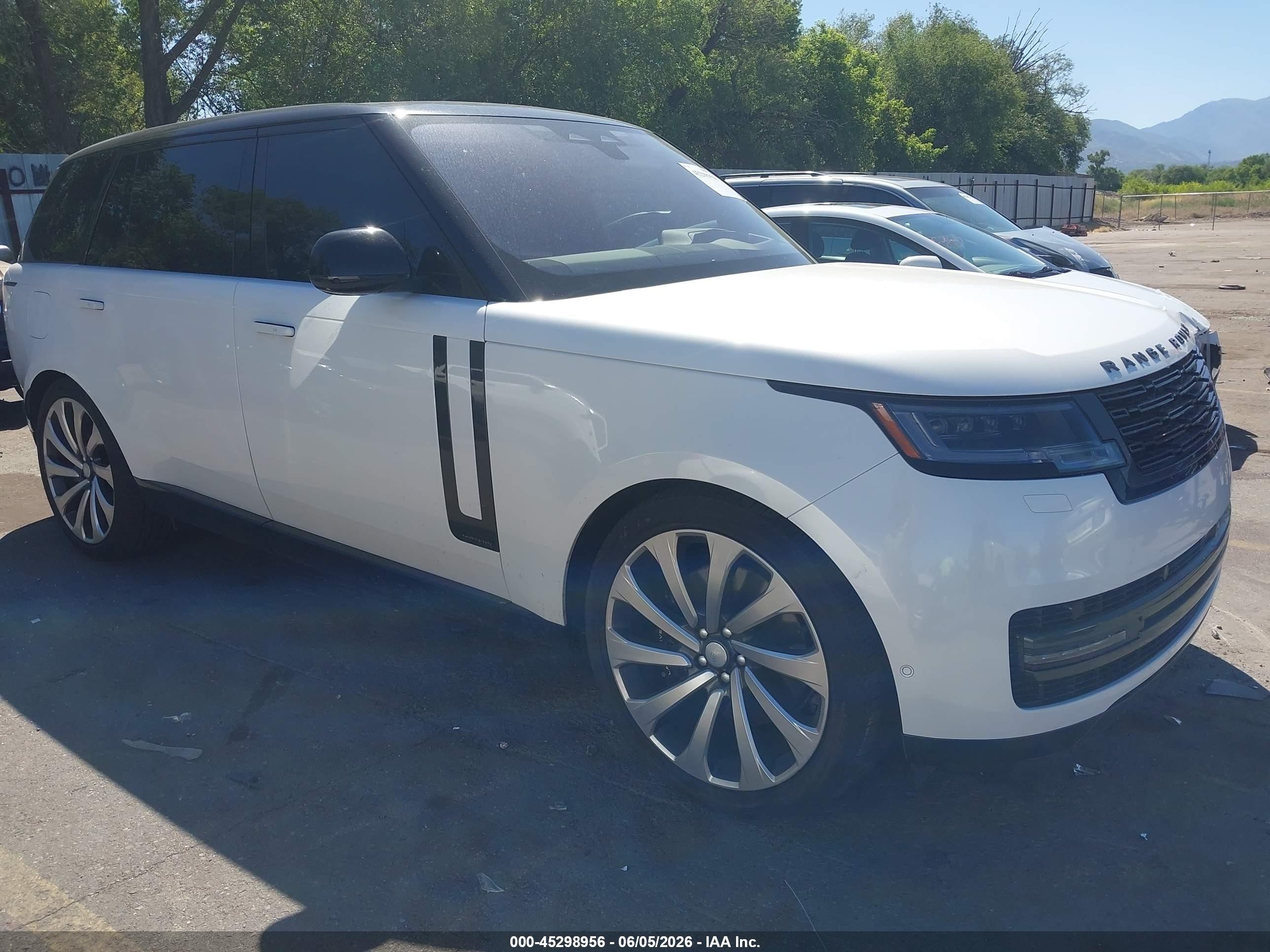 LAND ROVER Range Rover 2023