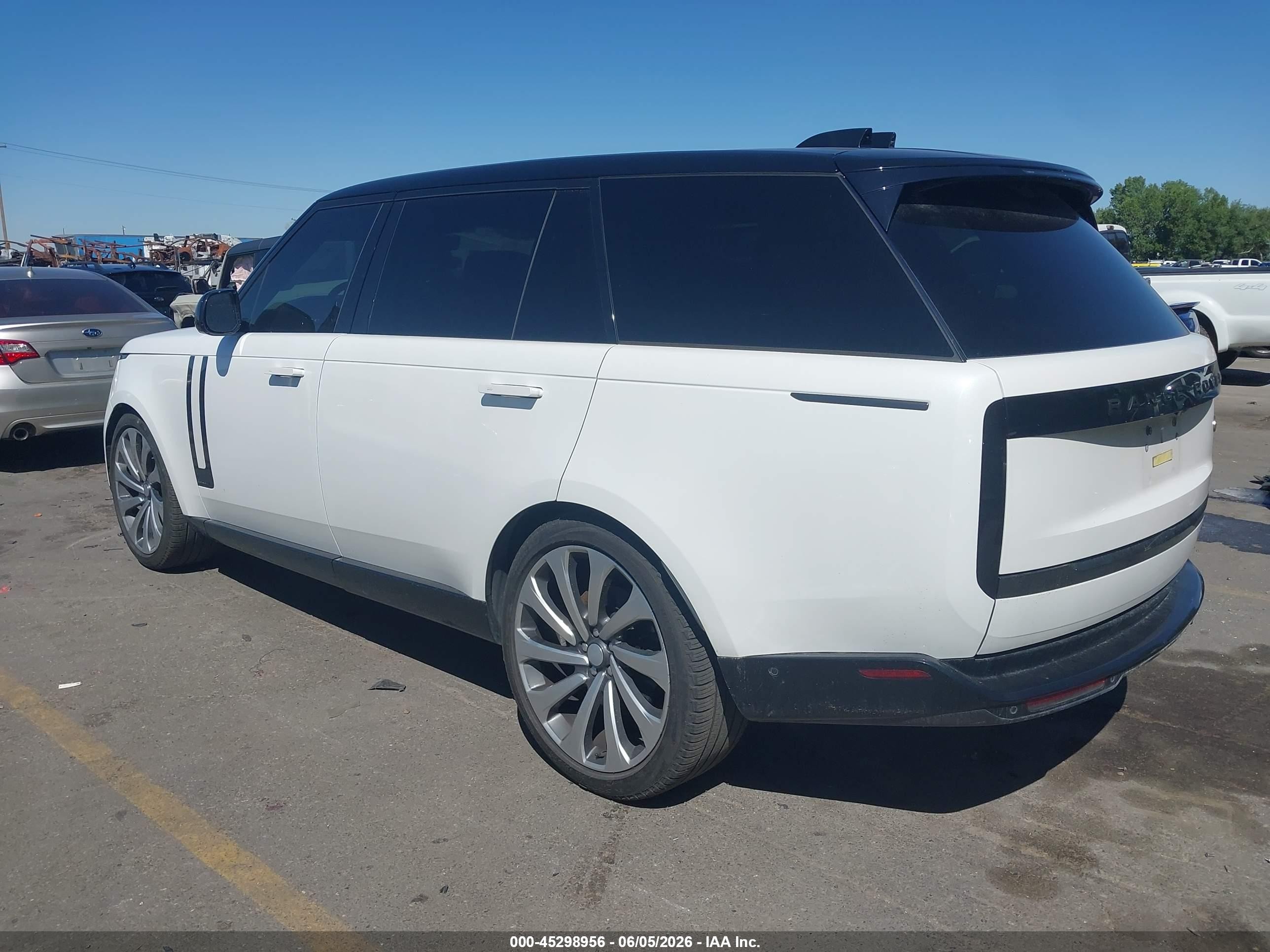 LAND ROVER Range Rover 2023