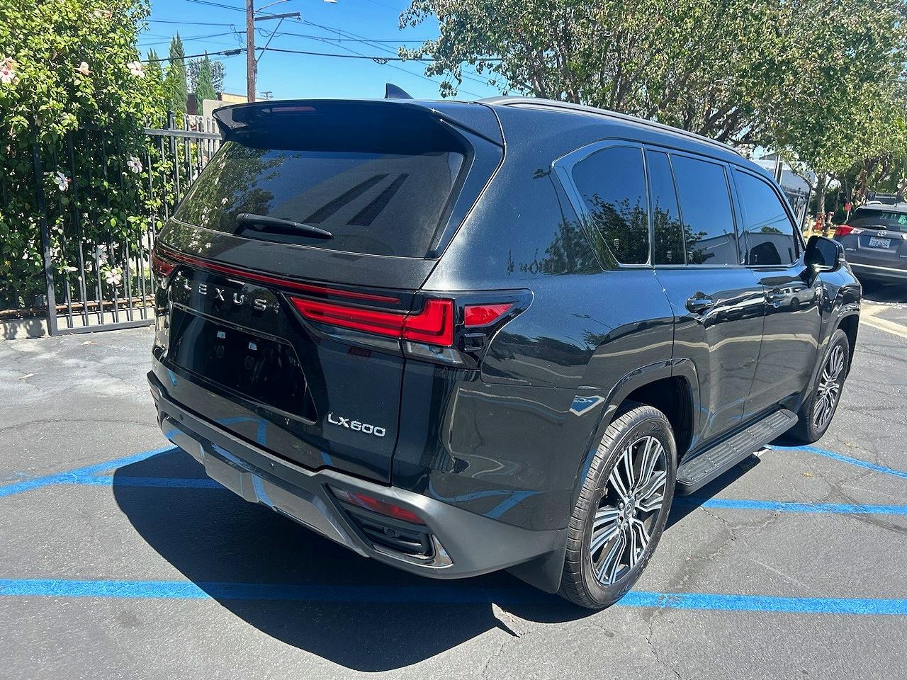 LEXUS Lx 600 Luxury 2024