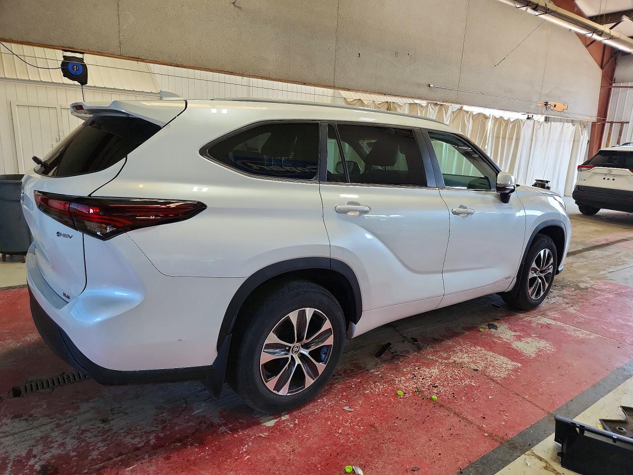TOYOTA Highlander Hybrid Xle 2025
