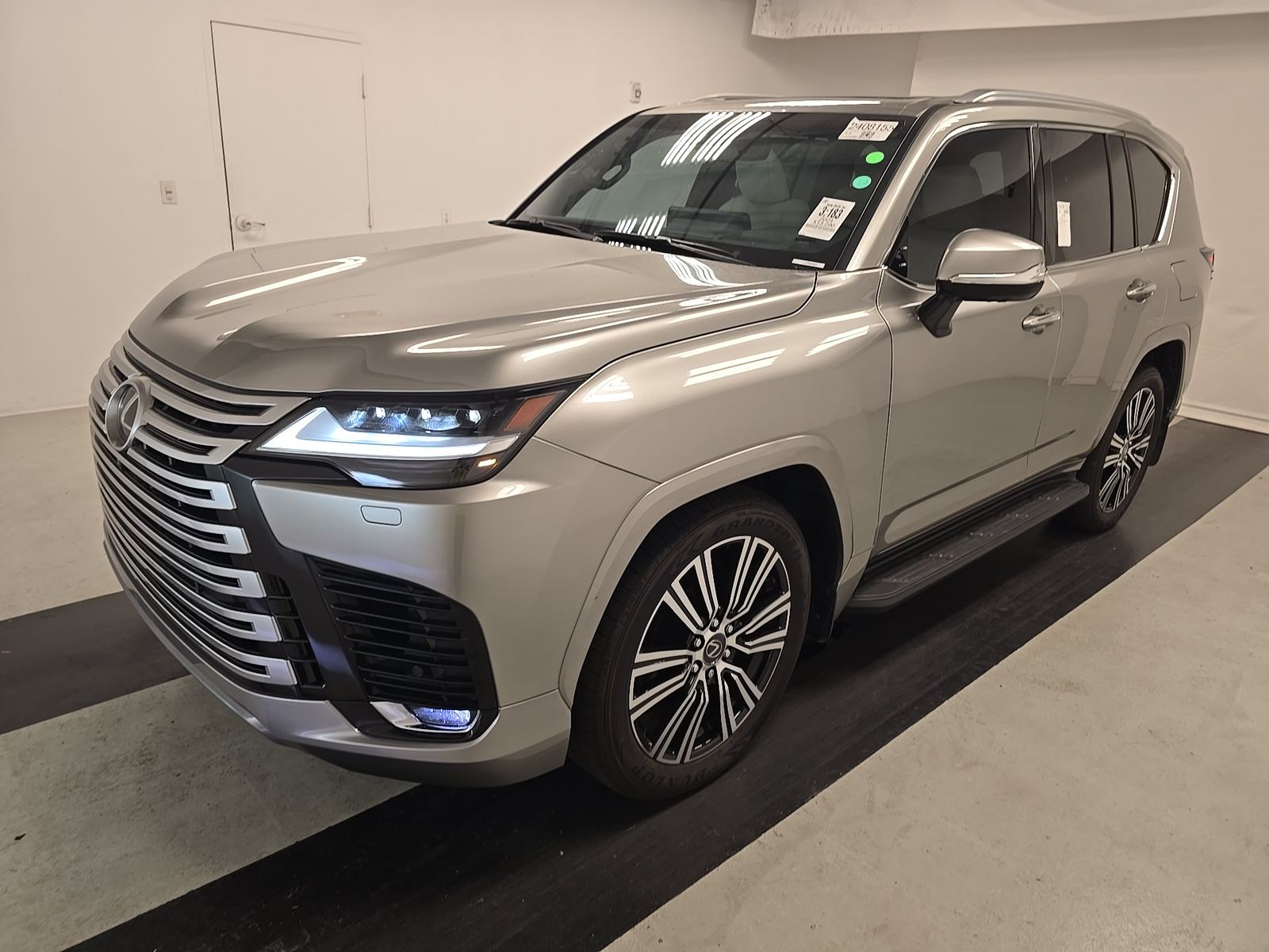 Lexus LX 600 Luxury 2024