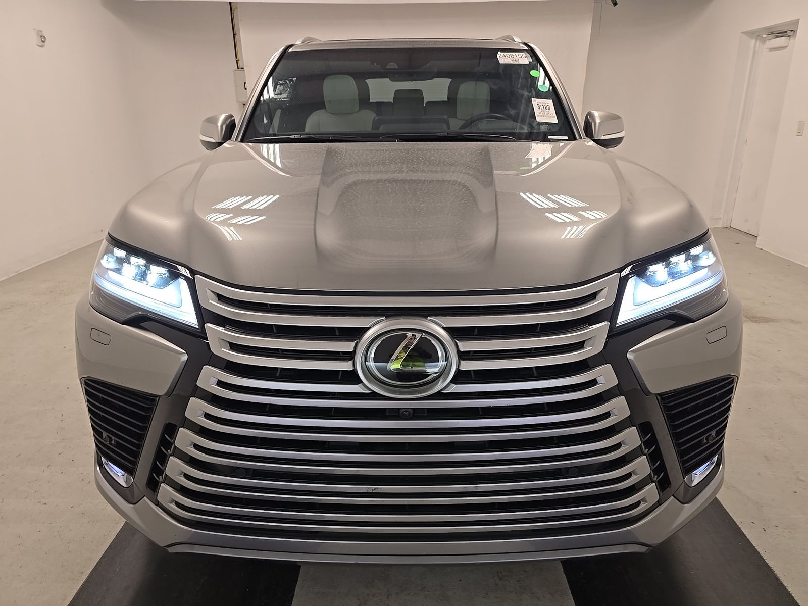 Lexus LX 600 Luxury 2024