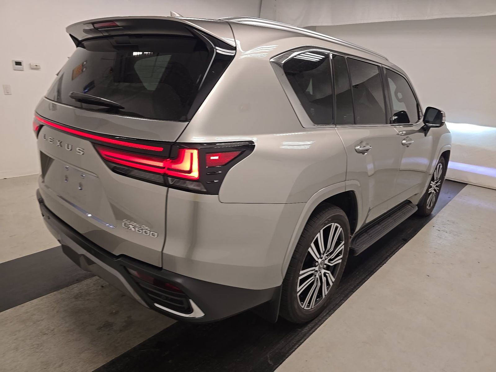 Lexus LX 600 Luxury 2024