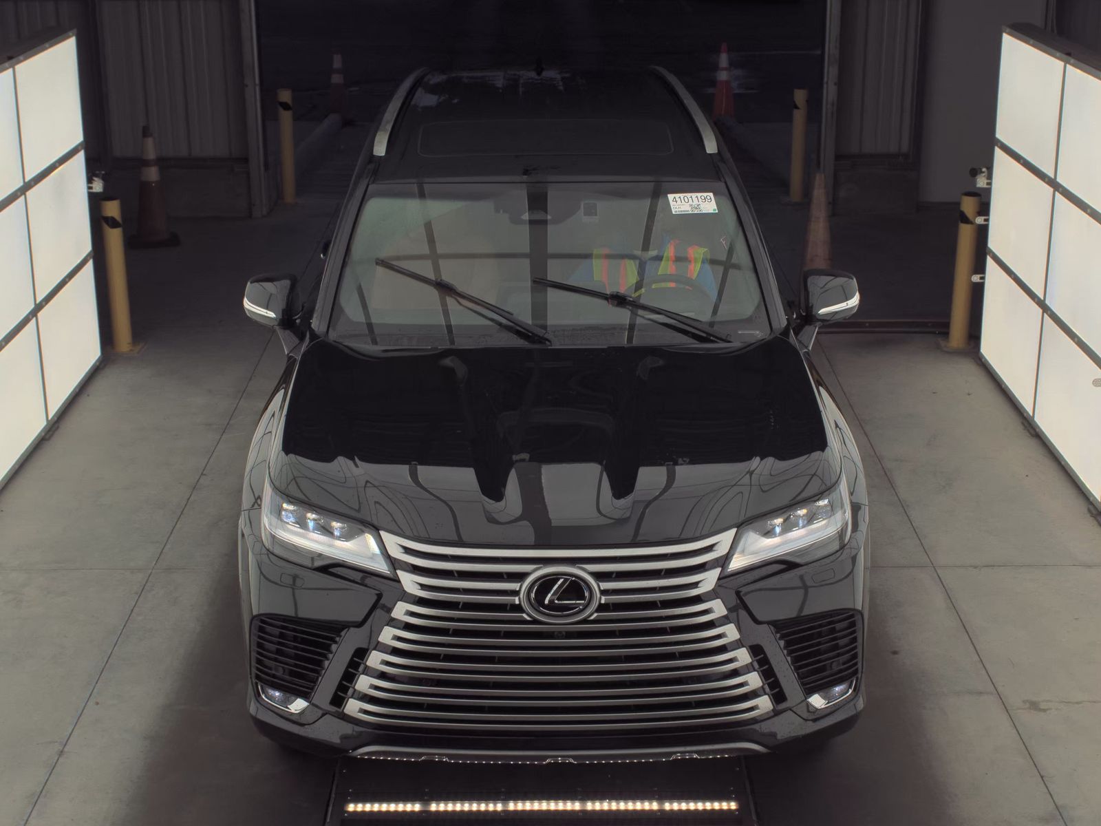 Lexus LX 600 Luxury 2025