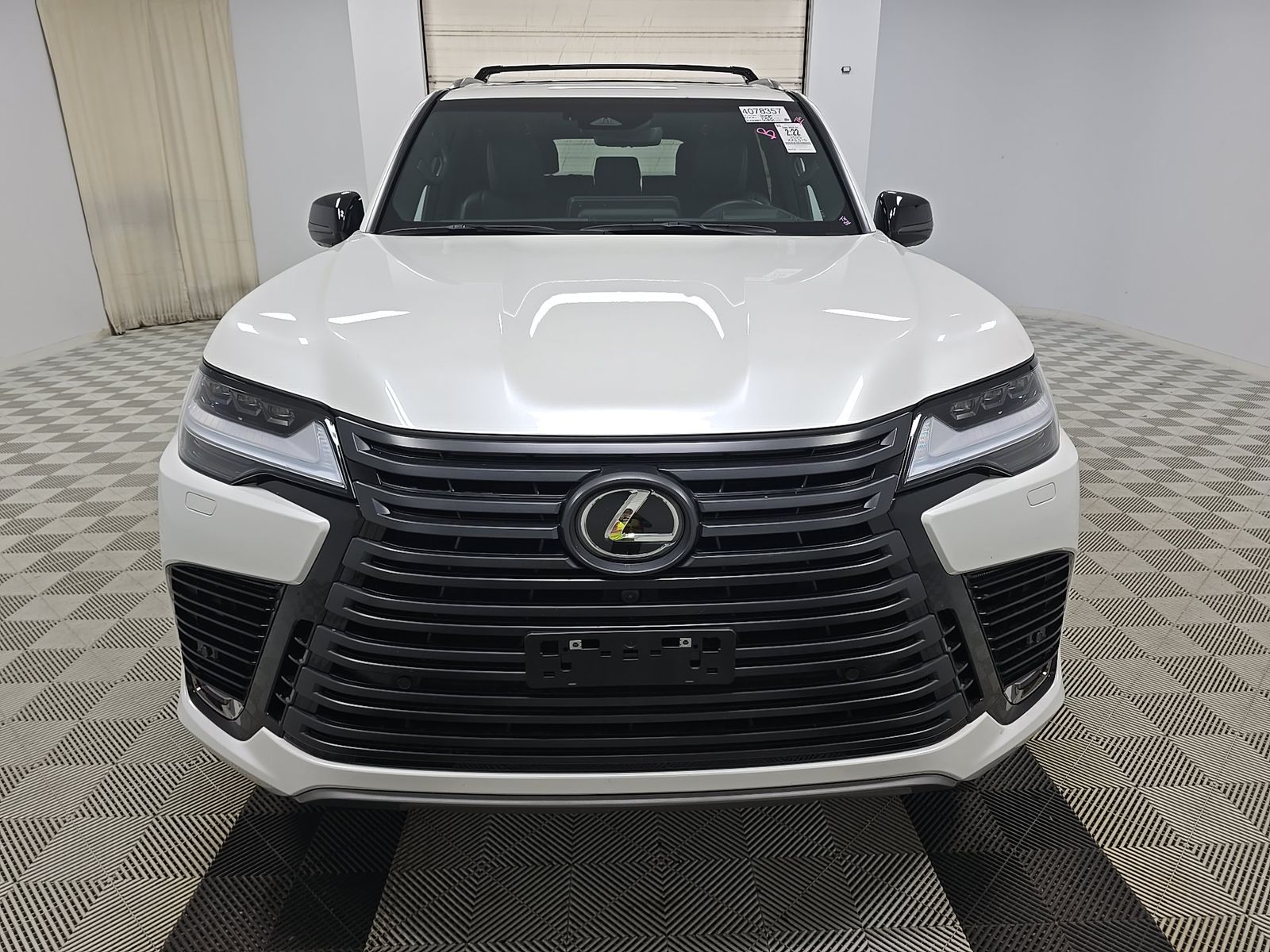 Lexus LX 600 Luxury 2025
