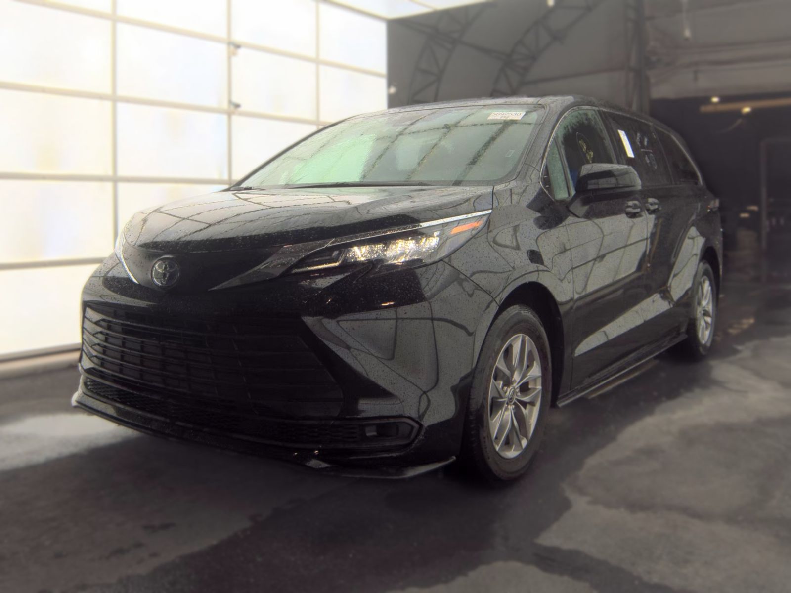 Toyota Sienna 2025