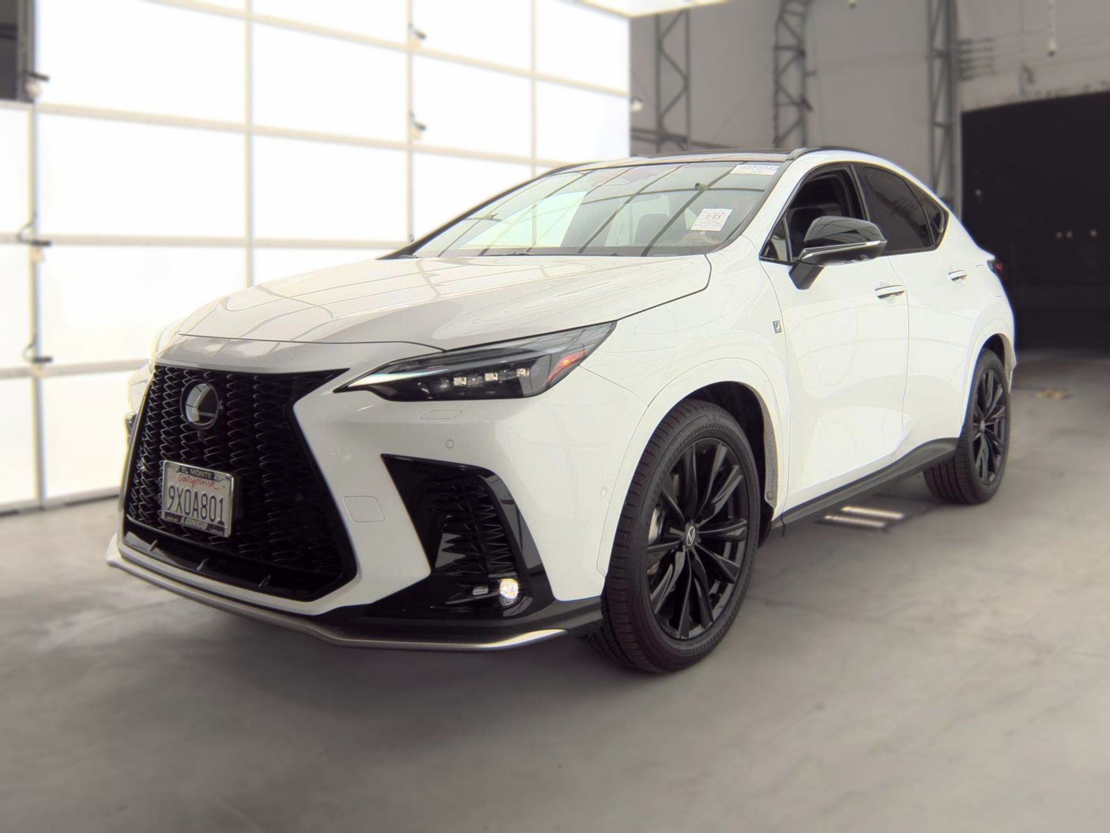 Lexus NX 450h+ F SPORT Handling 2026