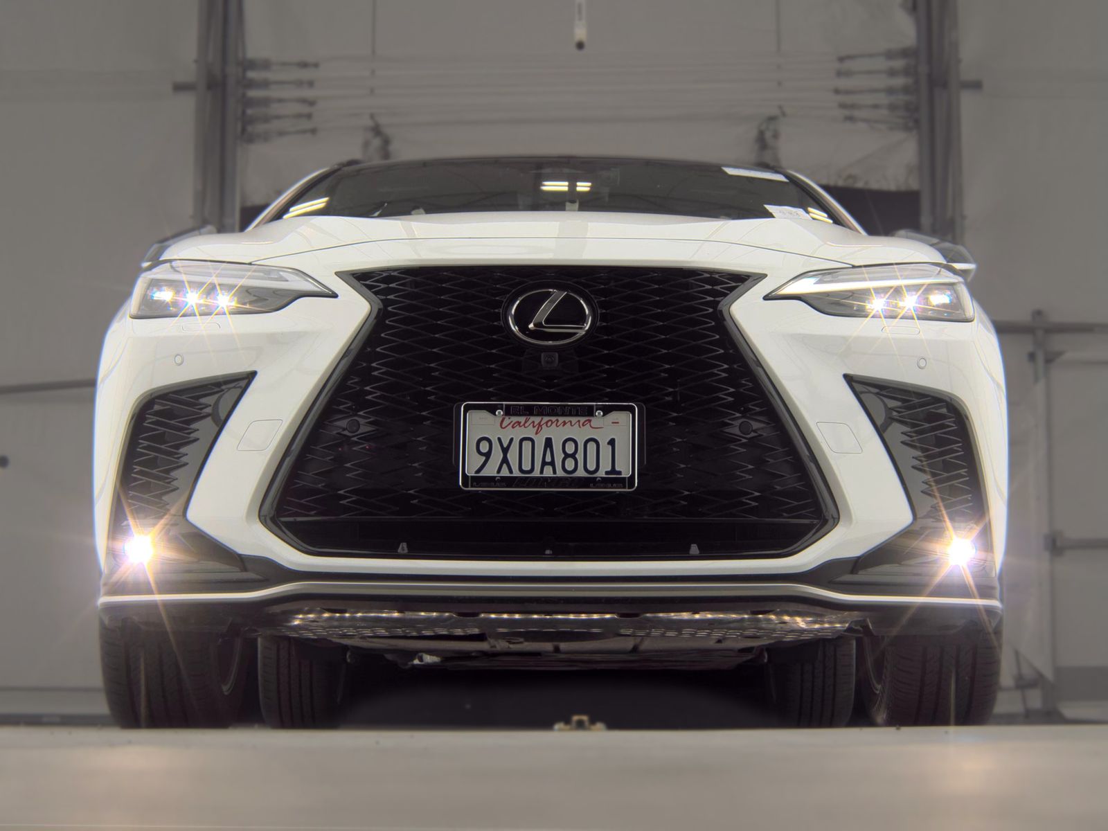 Lexus NX 450h+ F SPORT Handling 2026