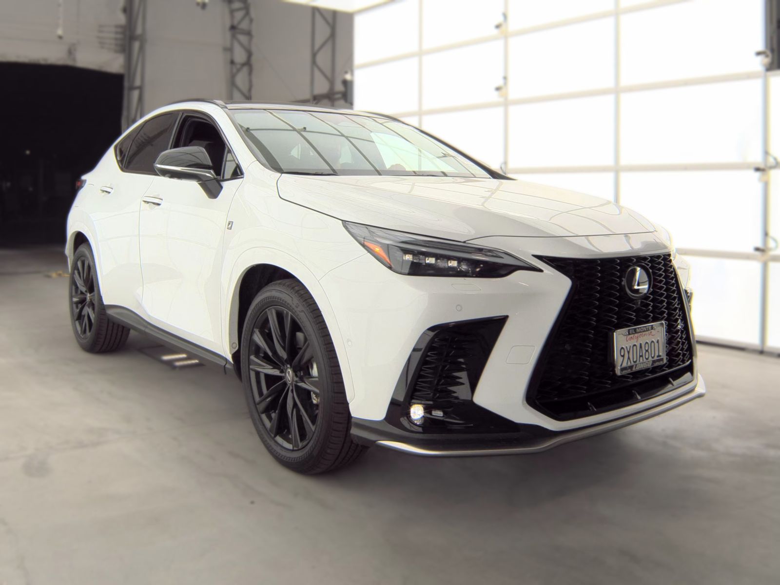 Lexus NX 450h+ F SPORT Handling 2026