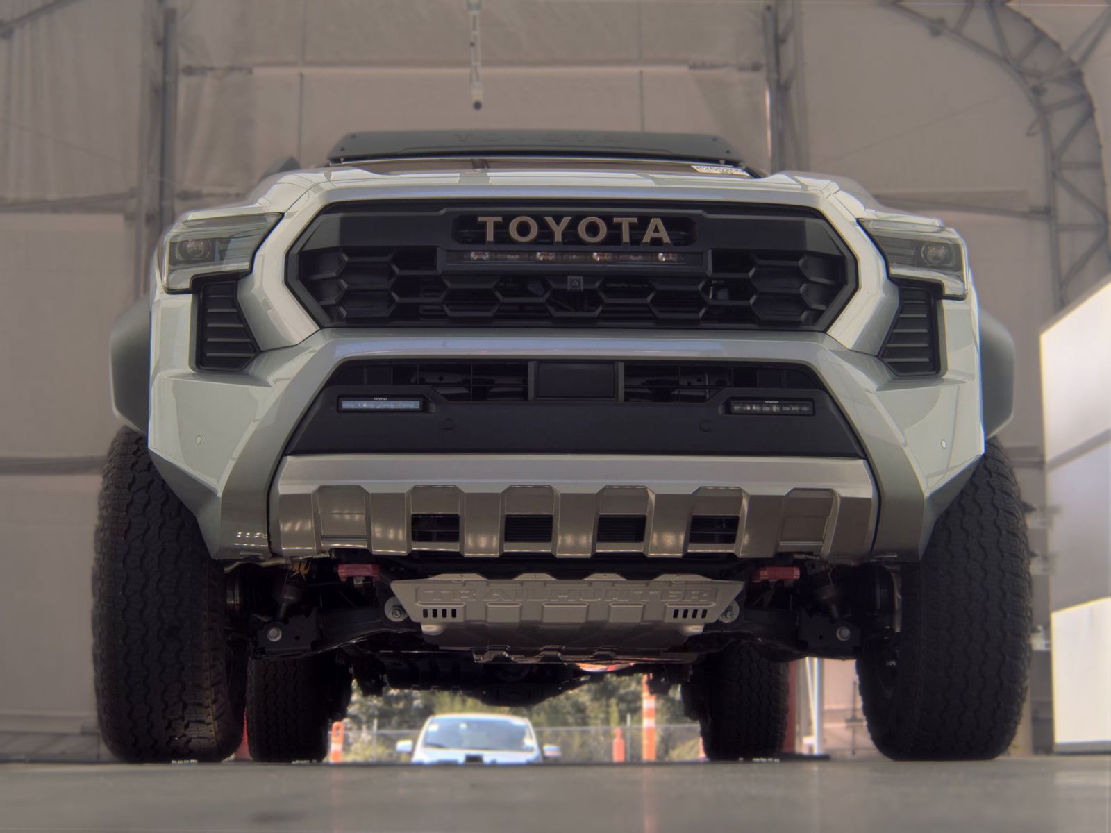 Toyota Tacoma i-FORCE MAX Trailhunter Crew Cab Long Bed Tacoma 2025