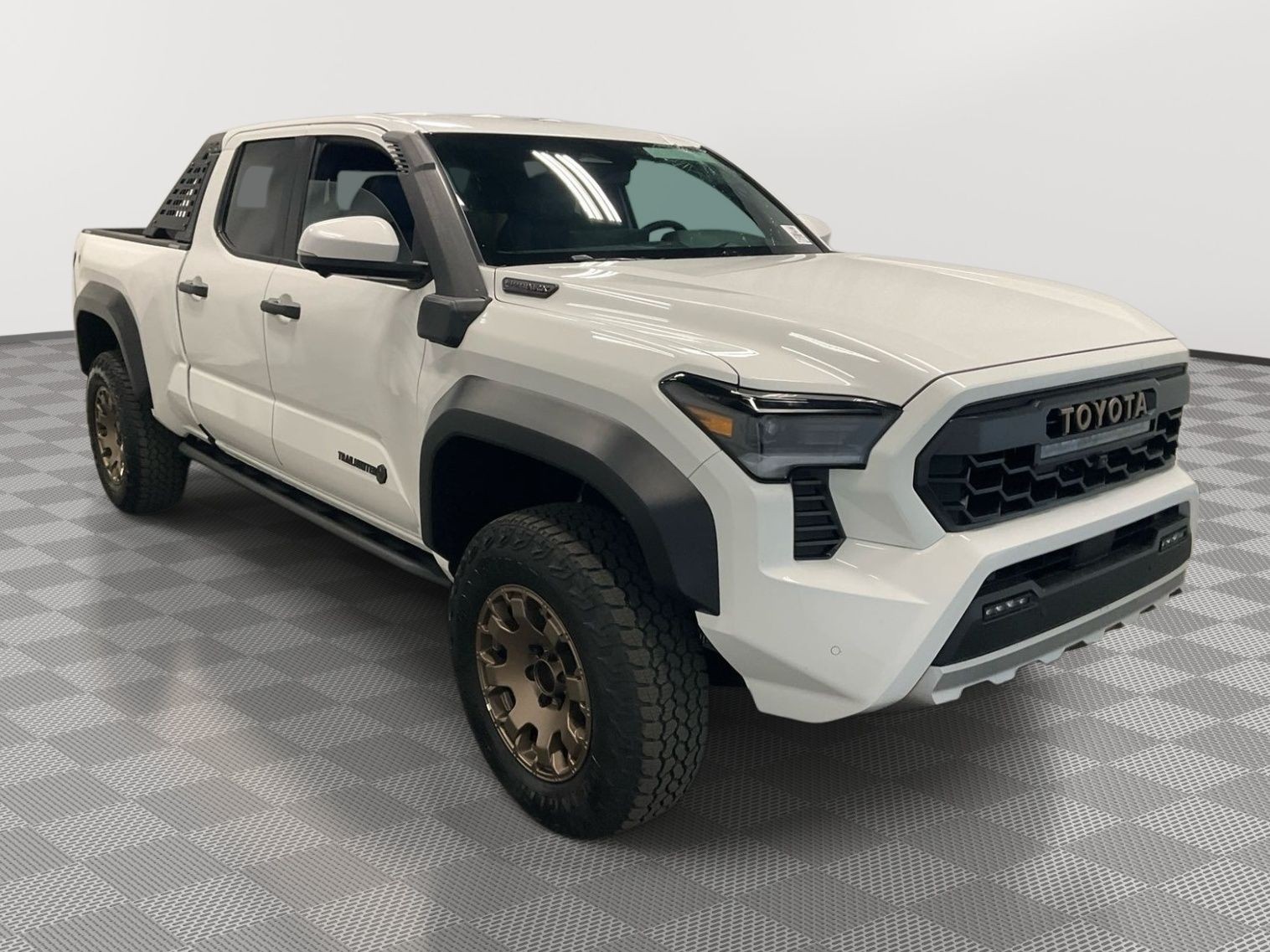 Toyota Tacoma i-FORCE MAX Trailhunter Crew Cab 2026
