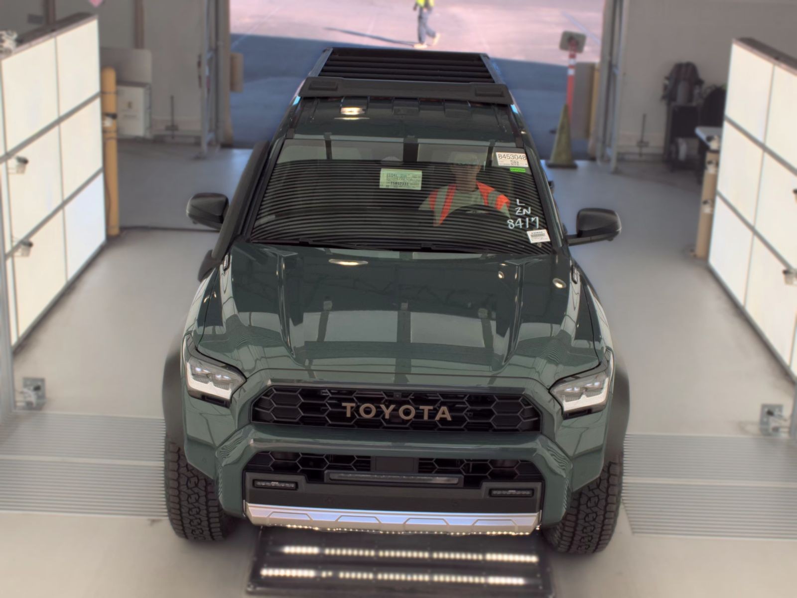 Toyota 4Runner i-FORCE MAX Trailhunter 2026