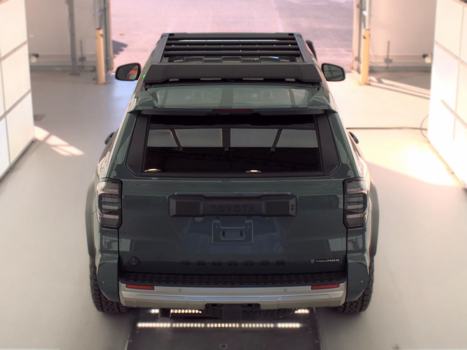 Toyota 4Runner i-FORCE MAX Trailhunter 2026