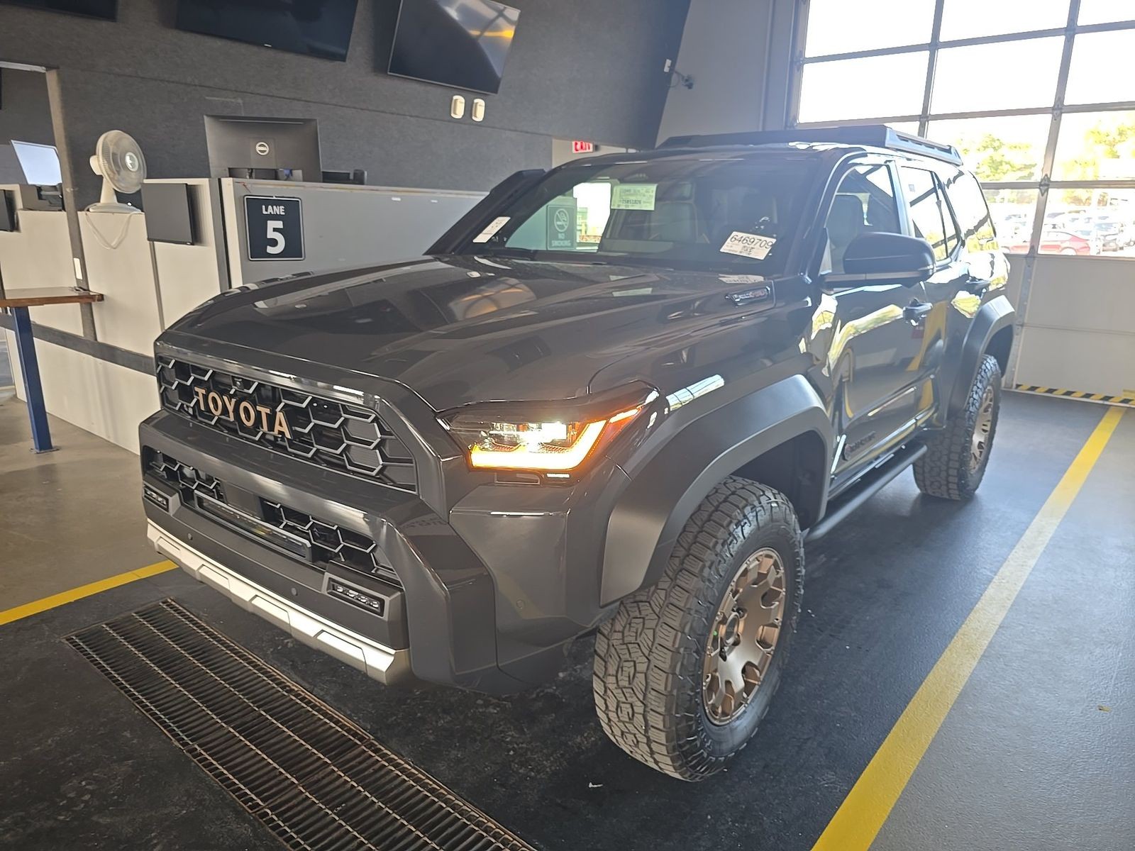 Toyota 4Runner i-FORCE MAX Trailhunter 2026