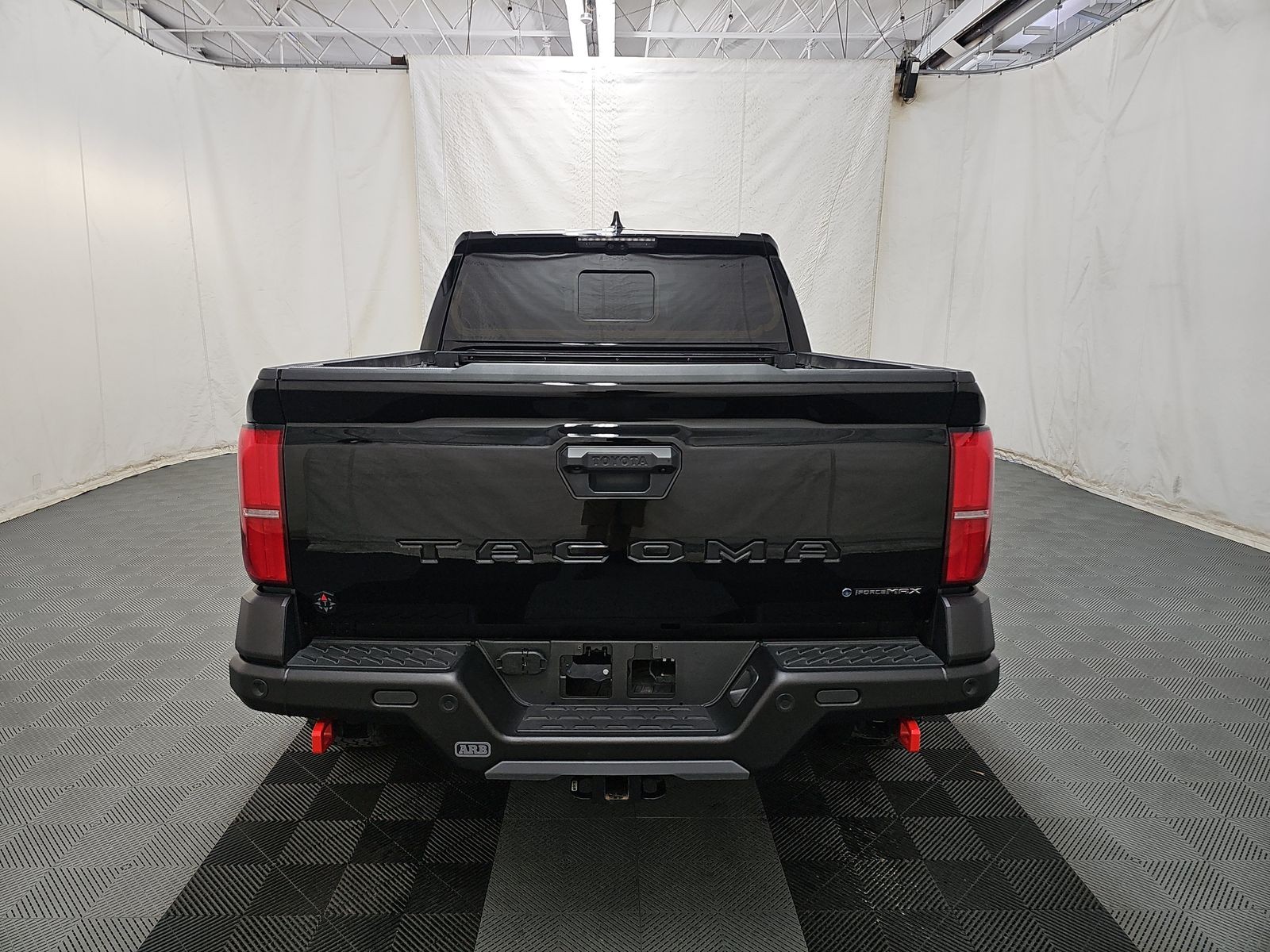 Toyota Tacoma i-FORCE MAX Trailhunter Crew Cab Medium Bed 2026
