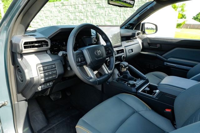 Toyota 4Runner i-FORCE MAX Trailhunter 2025
