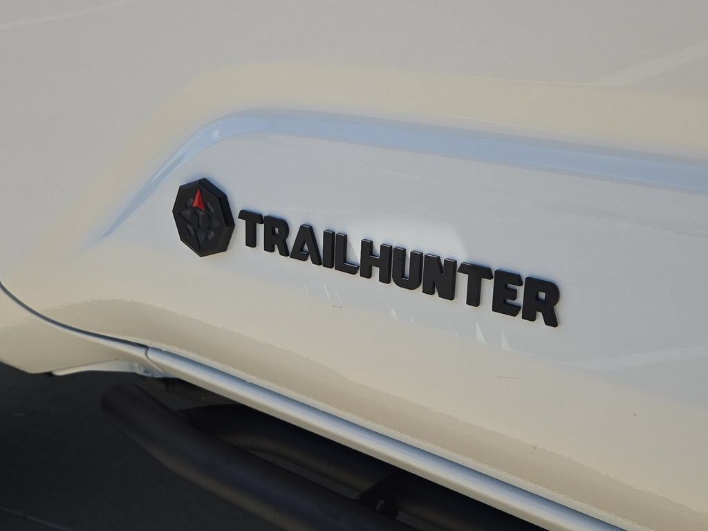 Toyota Tacoma i-FORCE MAX Trailhunter Crew Cab Long Bed 2026