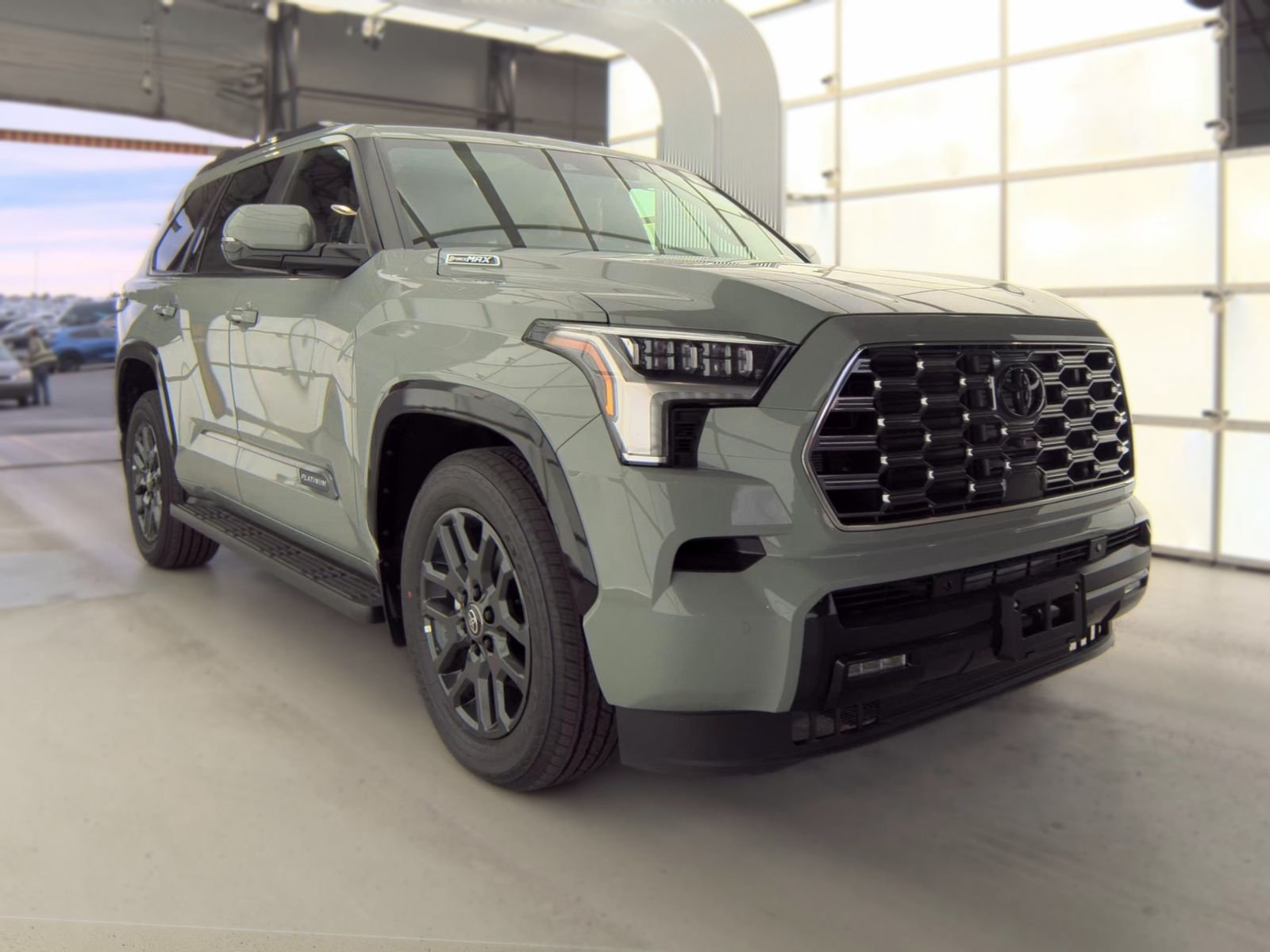 Toyota Sequoia i-FORCE MAX Platinum 2026