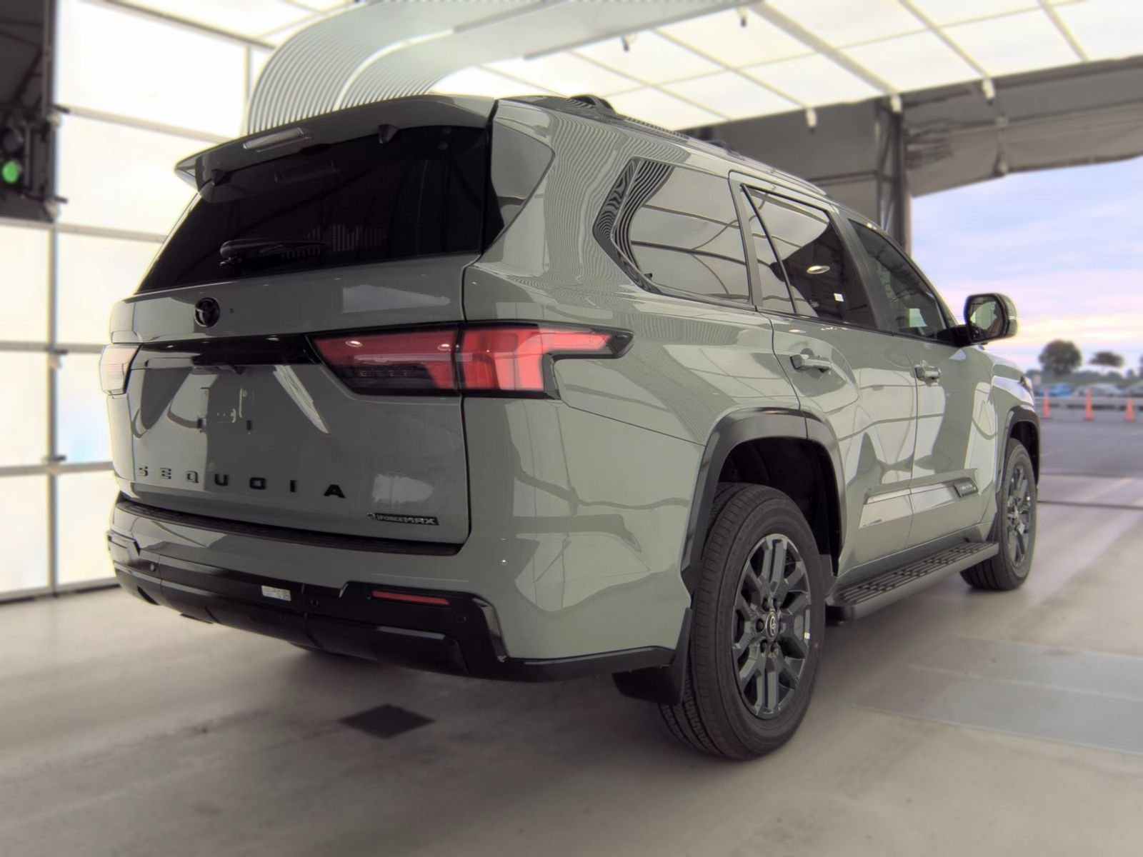 Toyota Sequoia i-FORCE MAX Platinum 2026