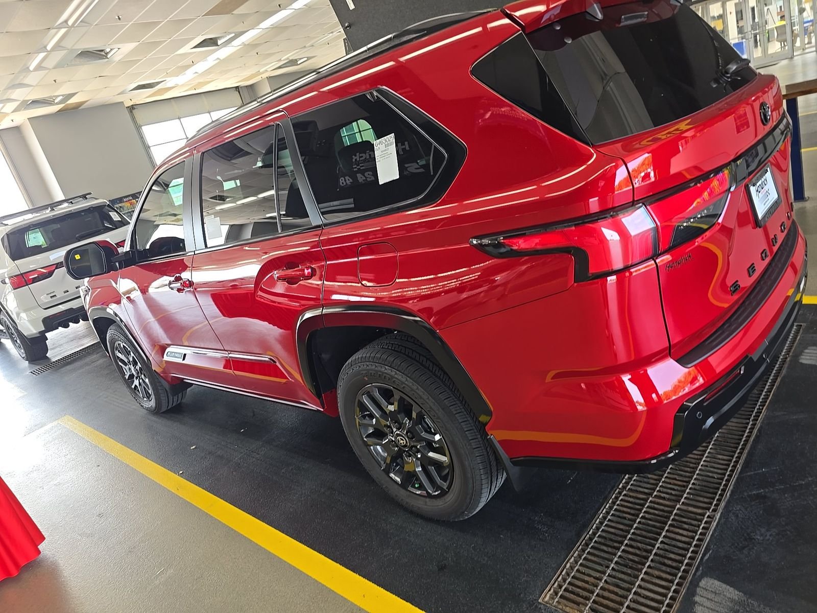 Toyota Sequoia i-FORCE MAX Platinum 2026