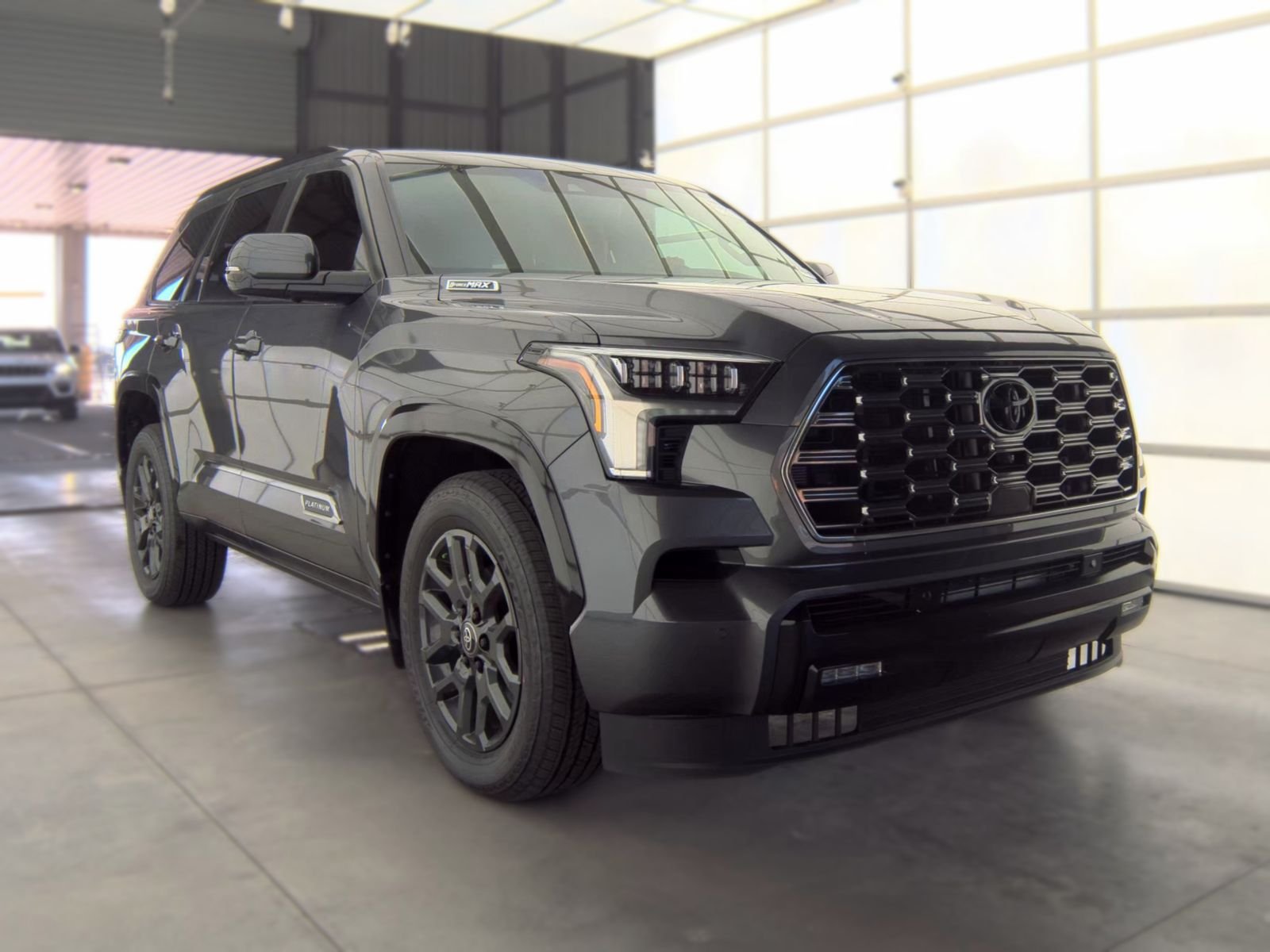 Toyota Sequoia i-FORCE MAX Platinum 2026