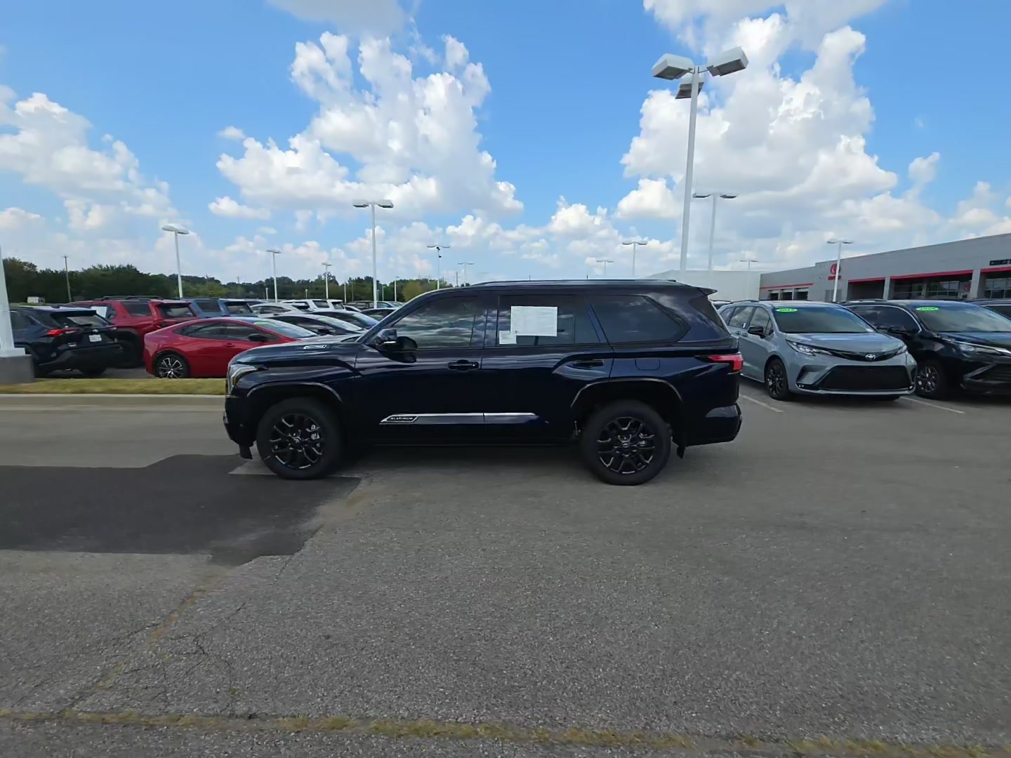 Toyota Sequoia i-FORCE MAX Platinum 2026