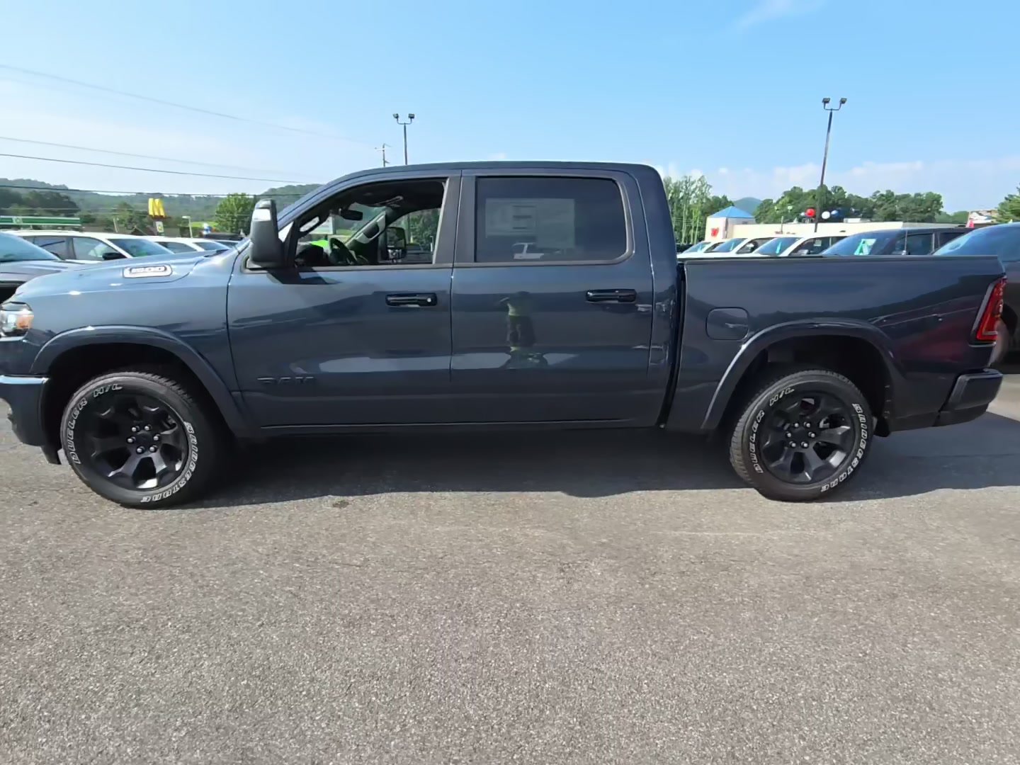 RAM 1500 Big Horn Crew Cab 2025