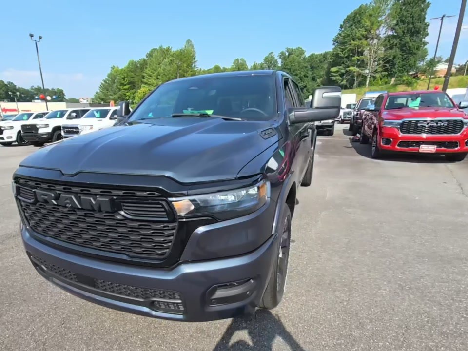 RAM 1500 Big Horn Crew Cab 2025
