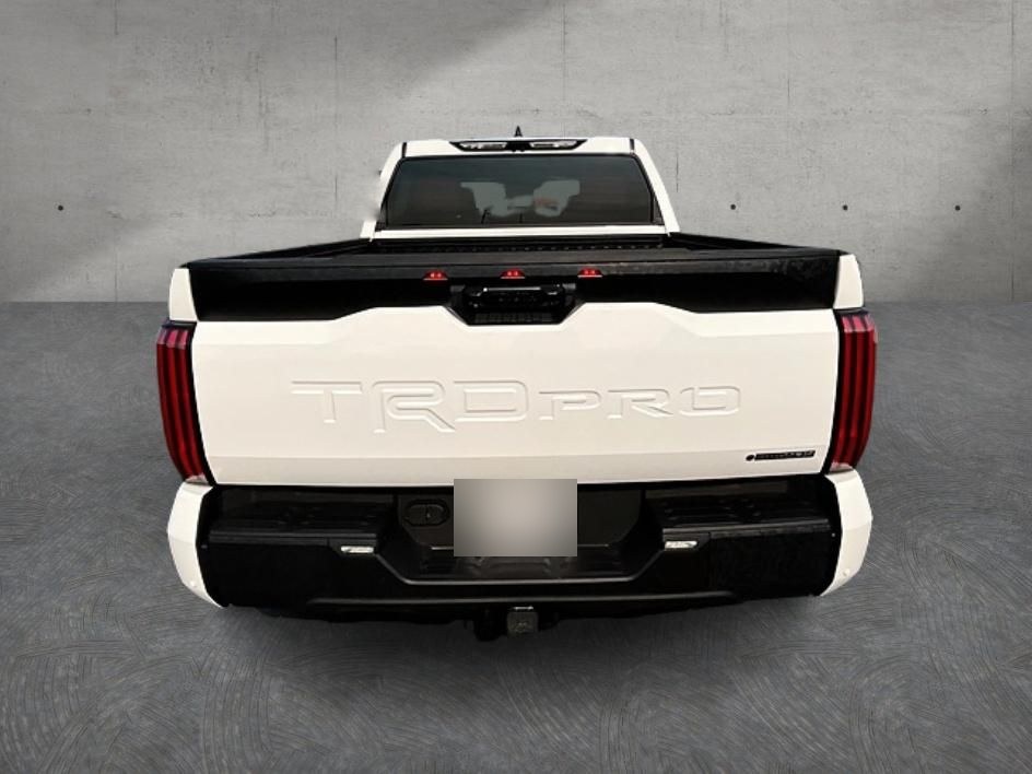 Toyota Tundra i-FORCE MAX TRD Pro CrewMax 2026